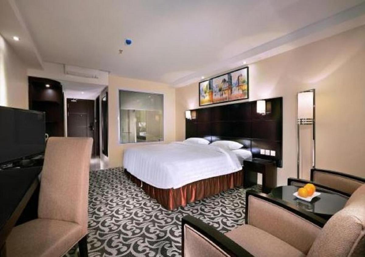 Aston Karimun City Hotel - Housity