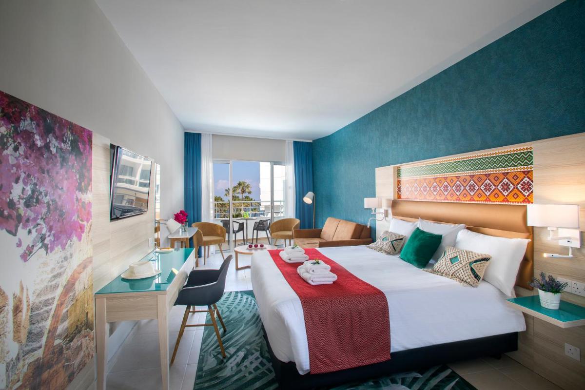 Leonardo Cypria Bay - Housity