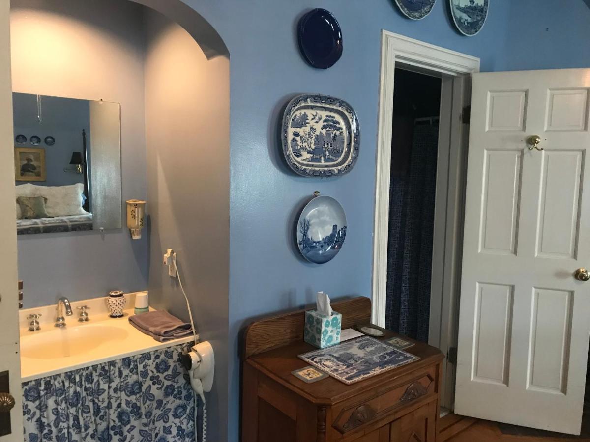 The Gables Bed and Breakfast Philadelphia - Housity