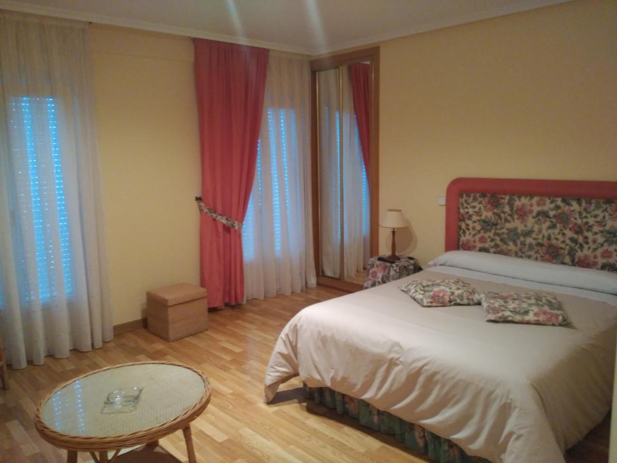Hotel Benlloch - Housity