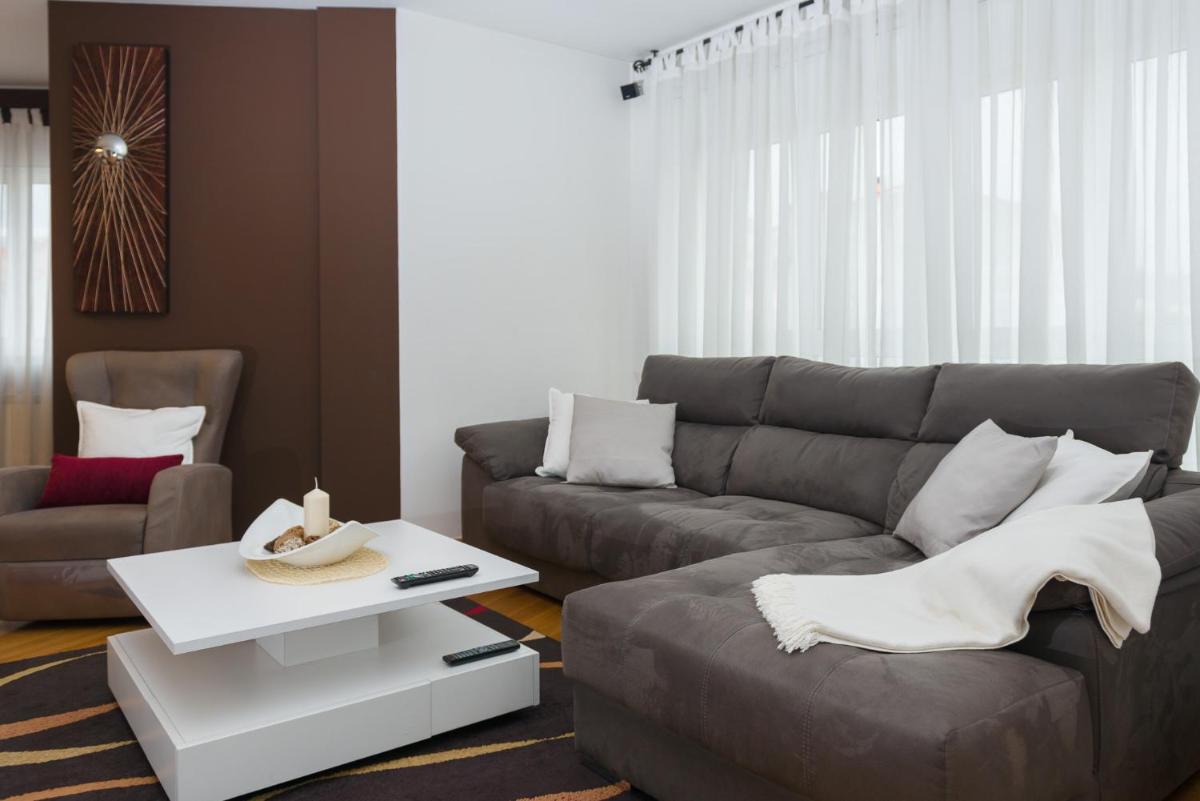 Alojamiento Santa Maria - Housity