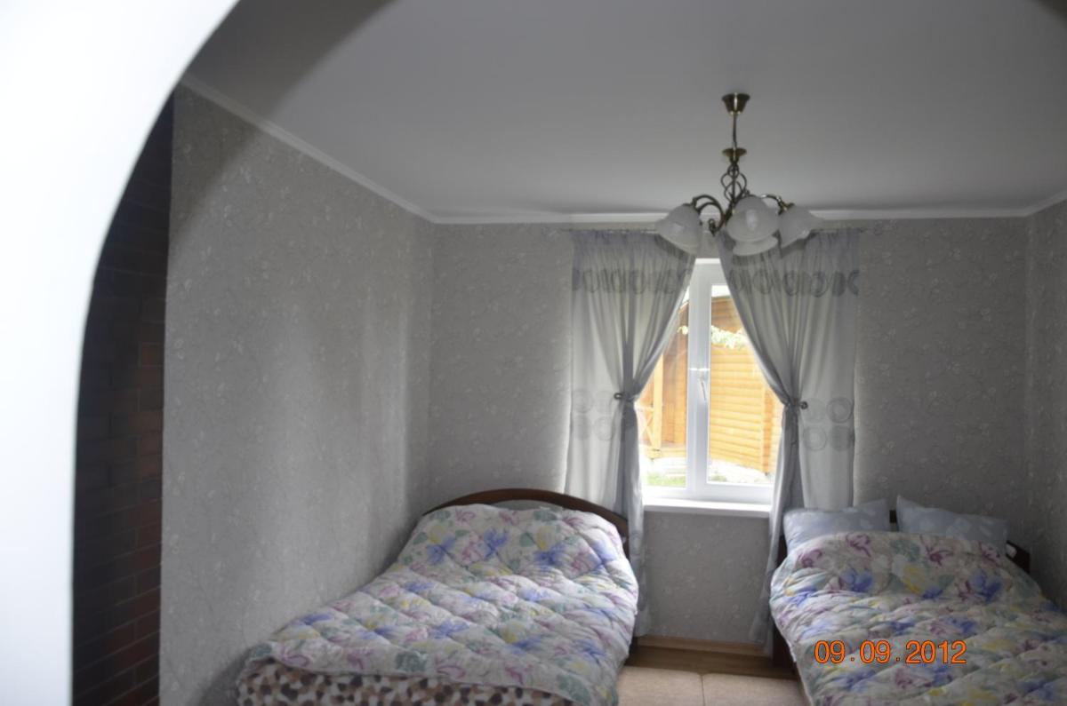 Дом у Днепра - Housity
