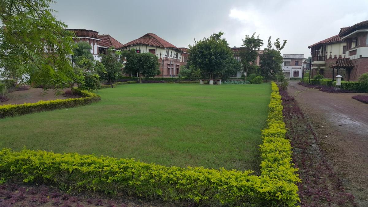 Shantiniketan Bungalow - Housity