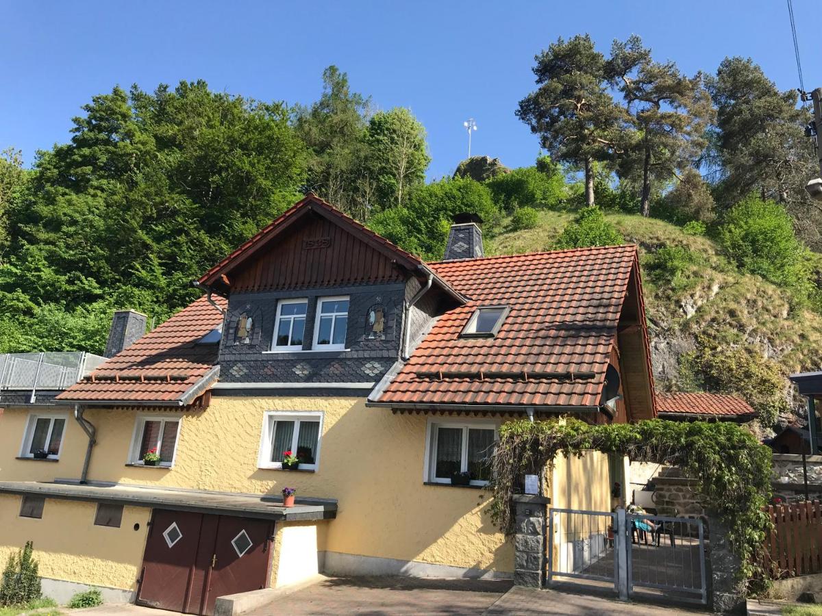 Ferienwohnung Am Burgberg - Housity
