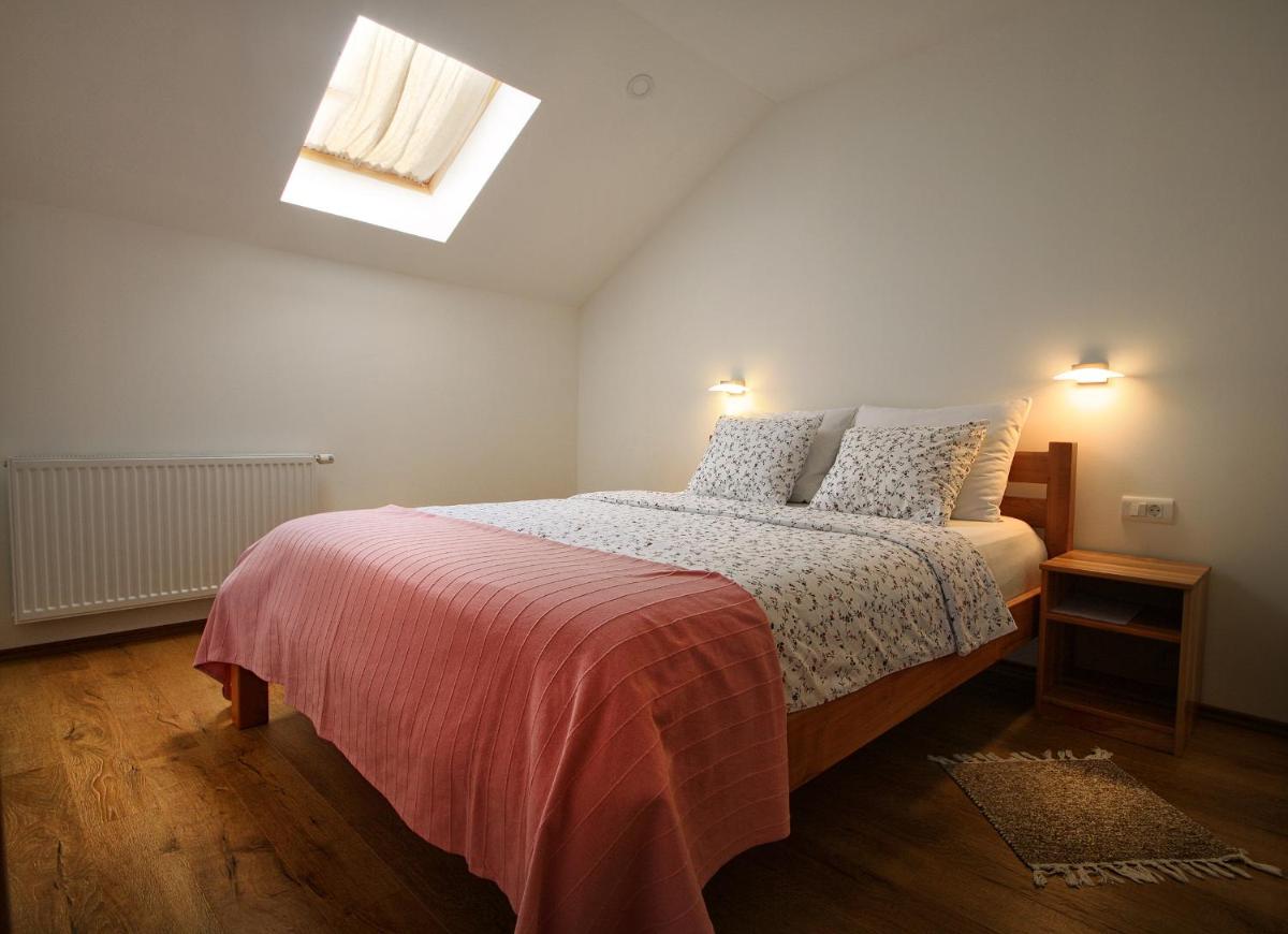 Apartment & Rooms Arija - Housity