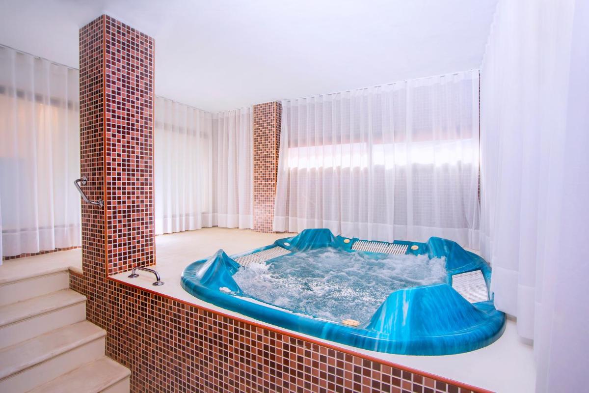Imagen de la galería de Fénix Torremolinos - Adults Only Recommended, en Torremolinos