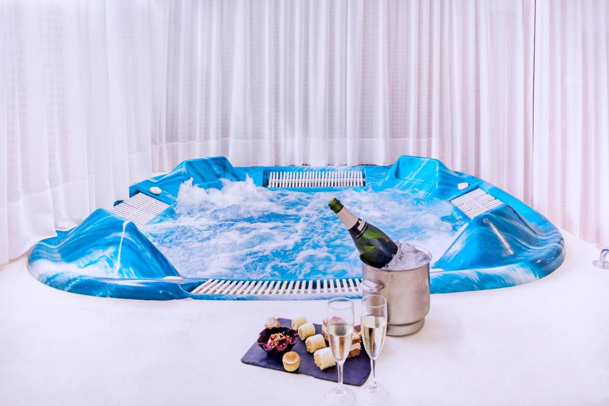 Bebidas en Fénix Torremolinos - Adults Only Recommended