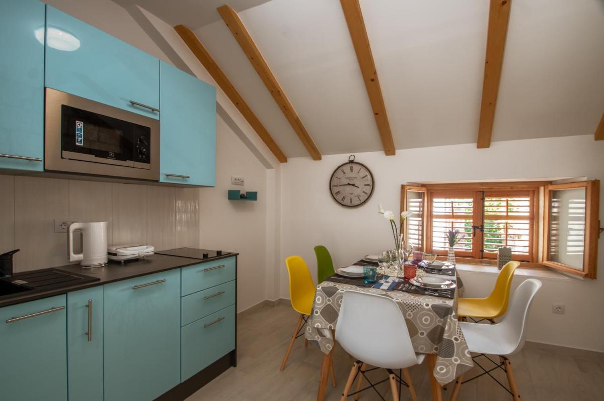 Apartments Giro Korcula - Housity