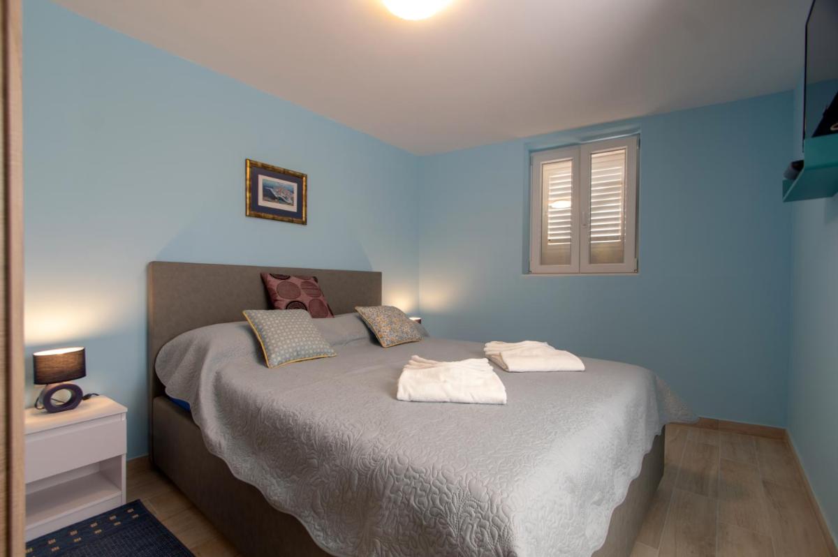 Apartments Giro Korcula - Housity