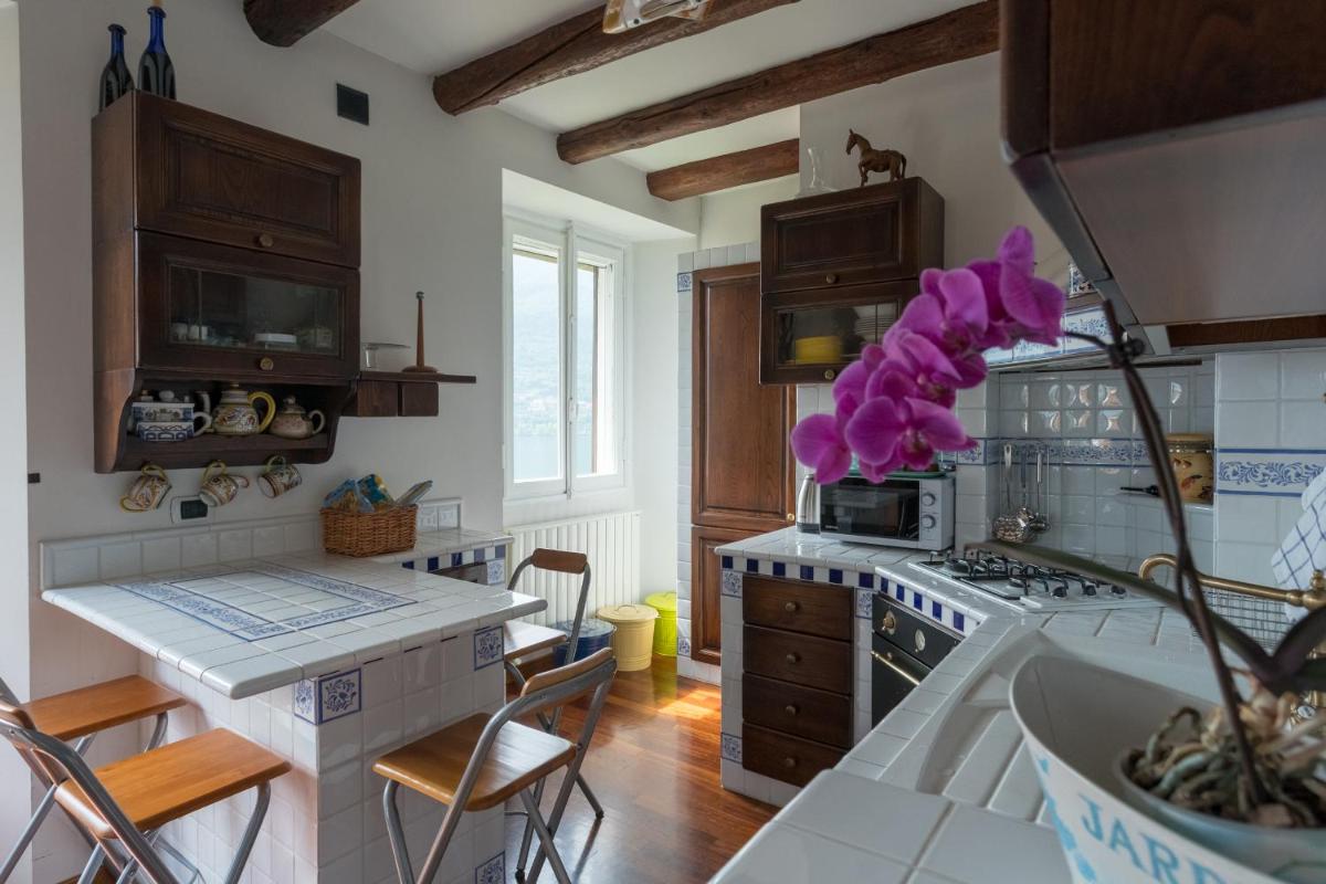 Una Terrazza da Sogno by Rent All Como - Housity
