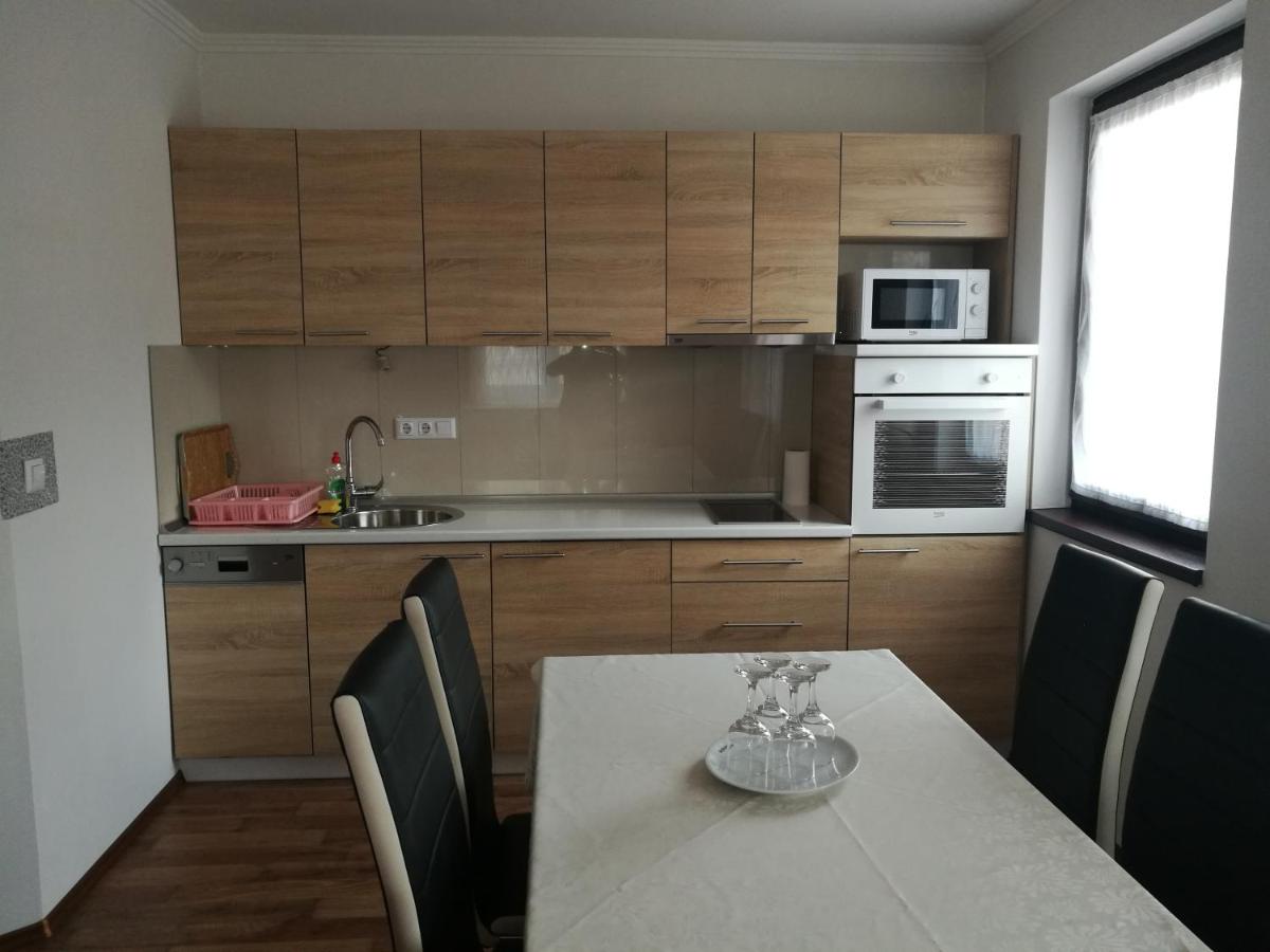 Apartments Gold City 2 - Housity