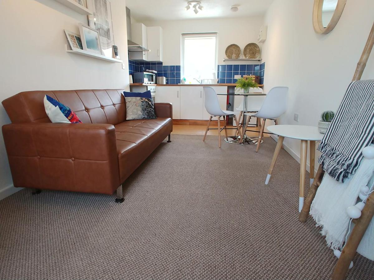 The Oldbrook Apartment - Housity