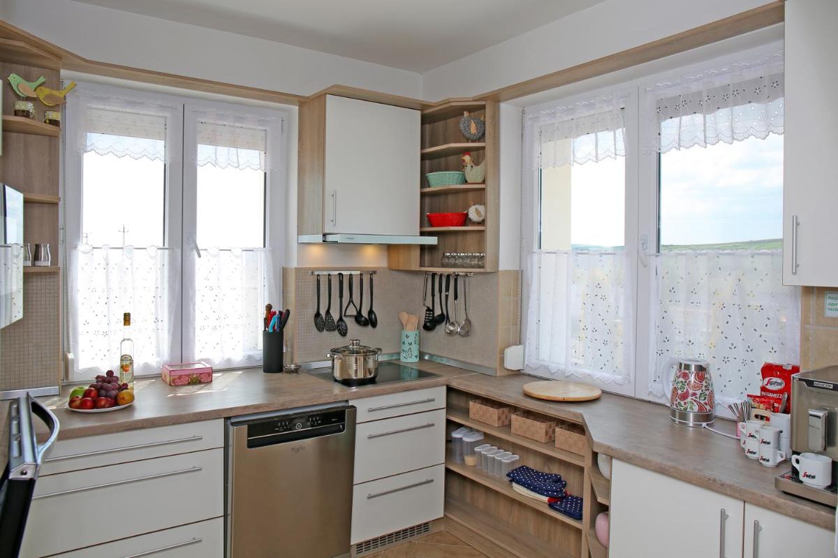Hillside House Eger - Housity