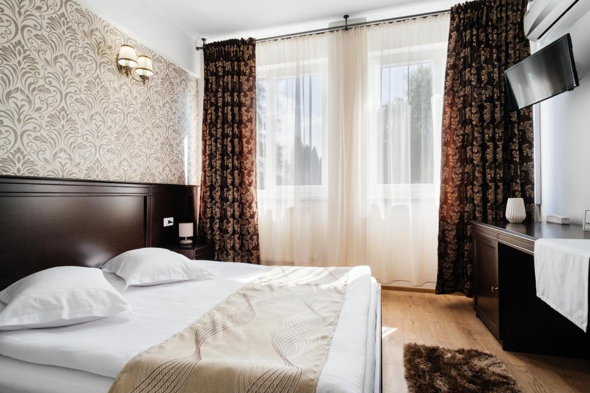 Hotel Turist - Housity