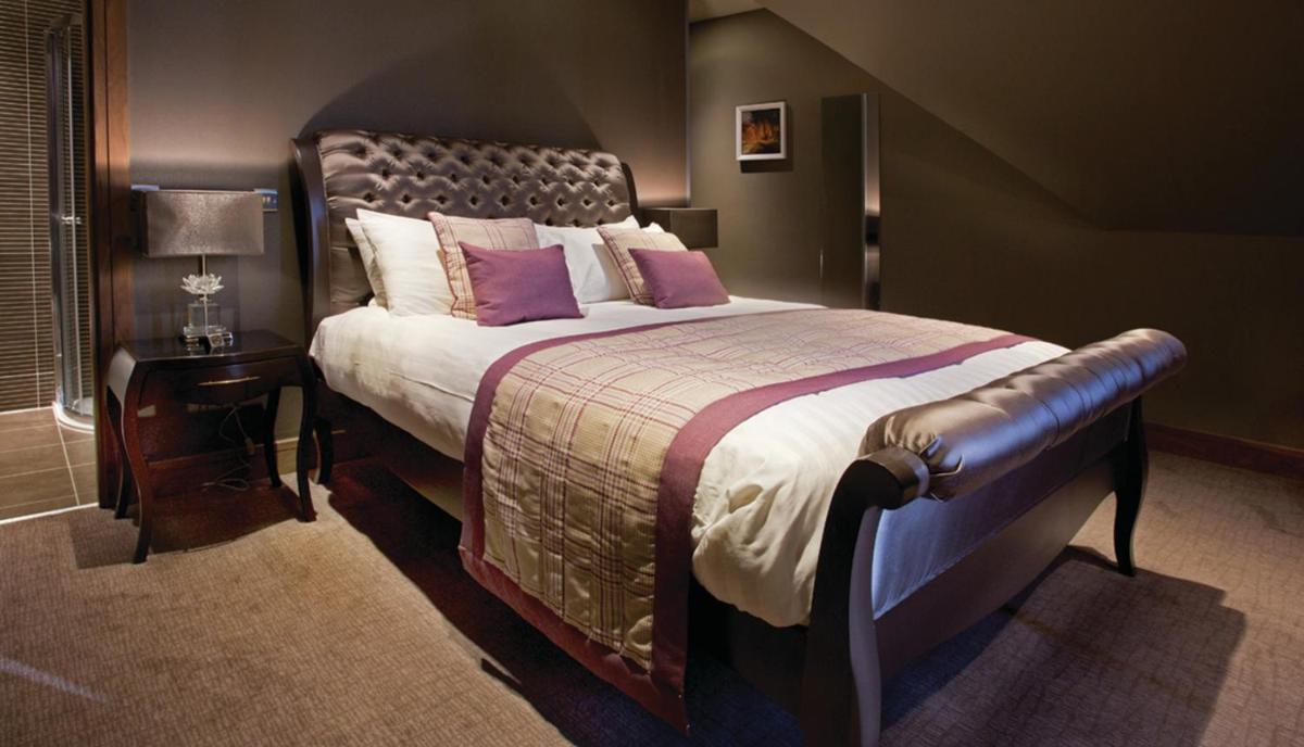 The Parkville Hotel - Housity