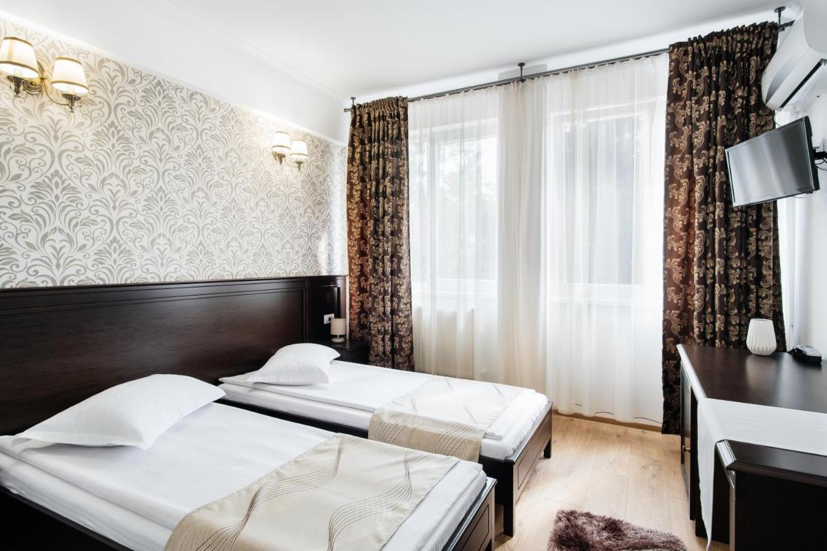 Hotel Turist - Housity