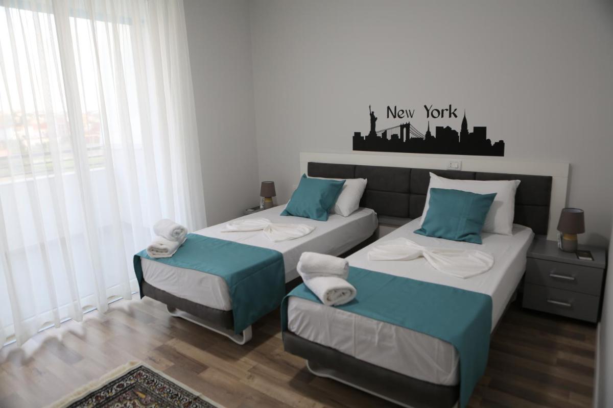 Hotel New York - Housity