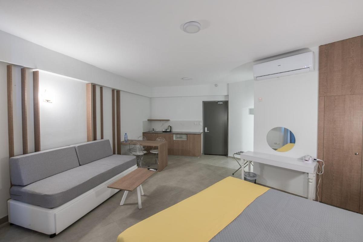 Narcissos Waterpark Resort - Housity