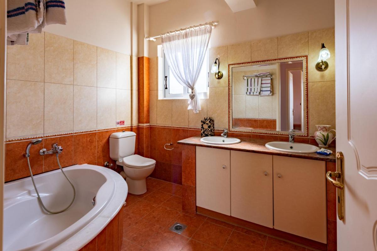 Villa Sophia Elena - Housity