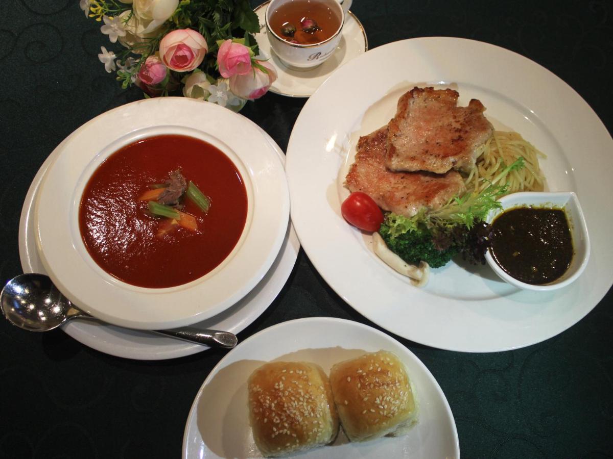 Junyue Hotel - Housity