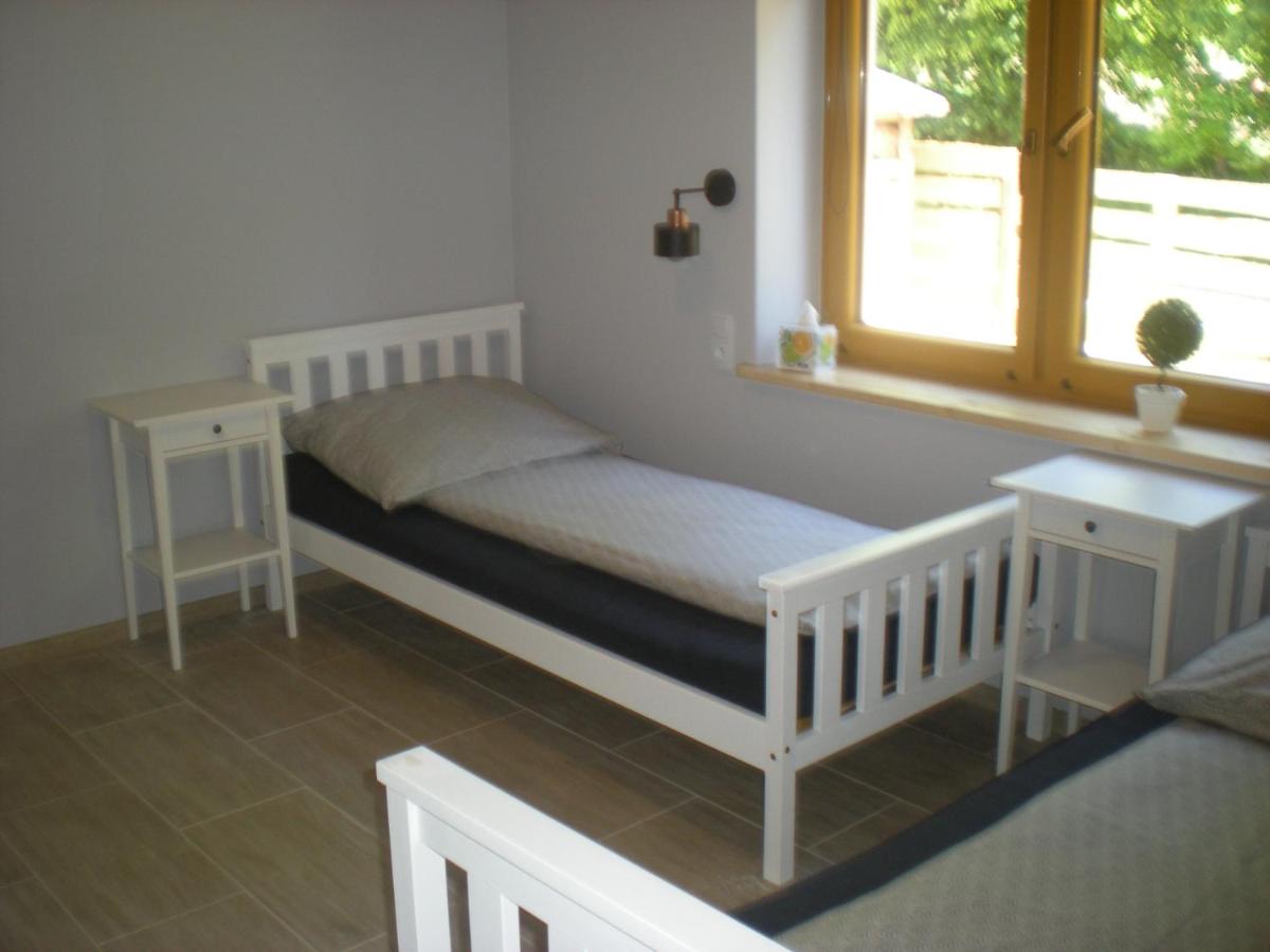 przy lesie - Housity