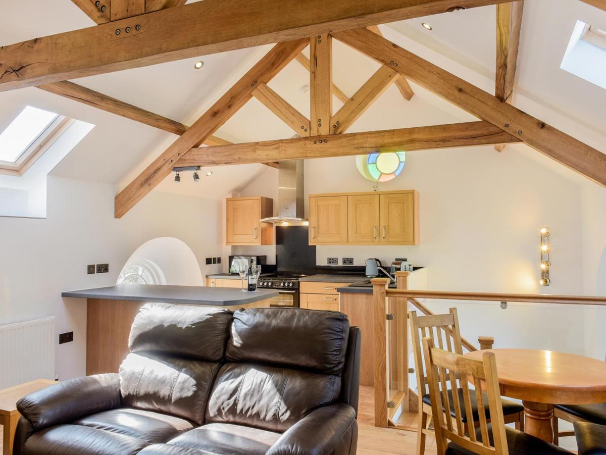 Moor View Chapel - Housity