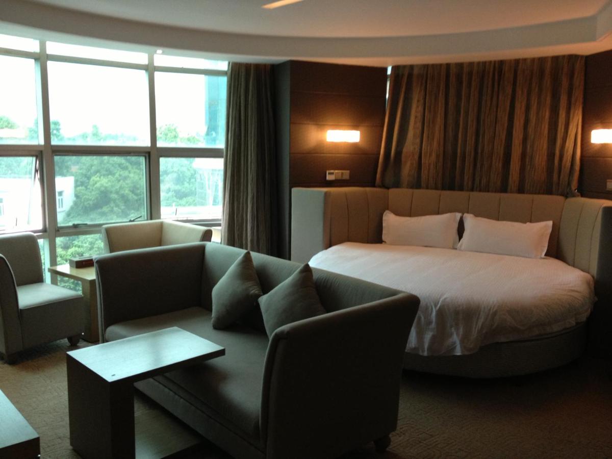 GreenTree Alliance Shenzhen Shekou Sea World Hotel - Housity