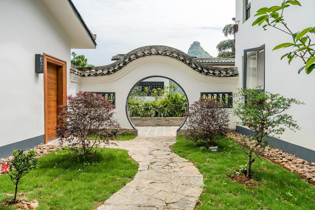 Moon Villa - Housity