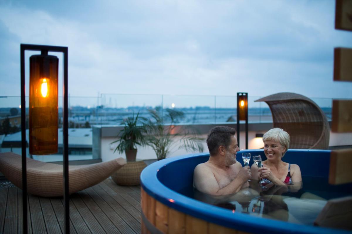 Gäste, die in der Unterkunft Schwimmende Häuser im BALTIC SEA RESORT übernachten