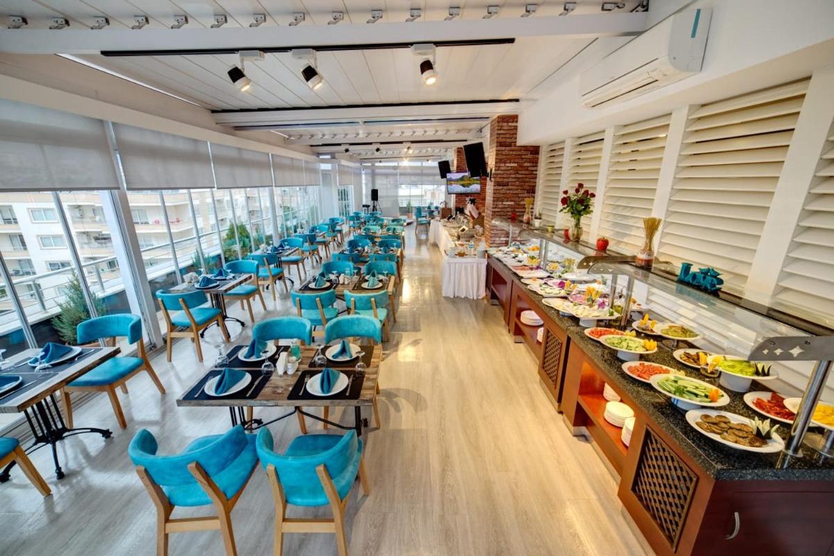 Forum Suite Otel - Housity