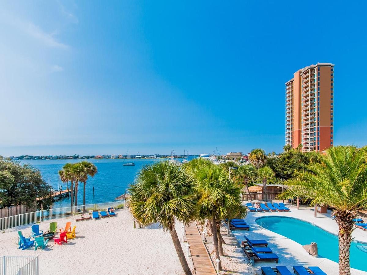 Surf & Sand Hotel - Housity