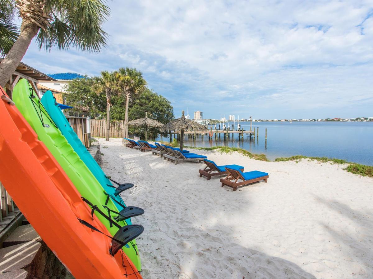 Surf & Sand Hotel - Housity