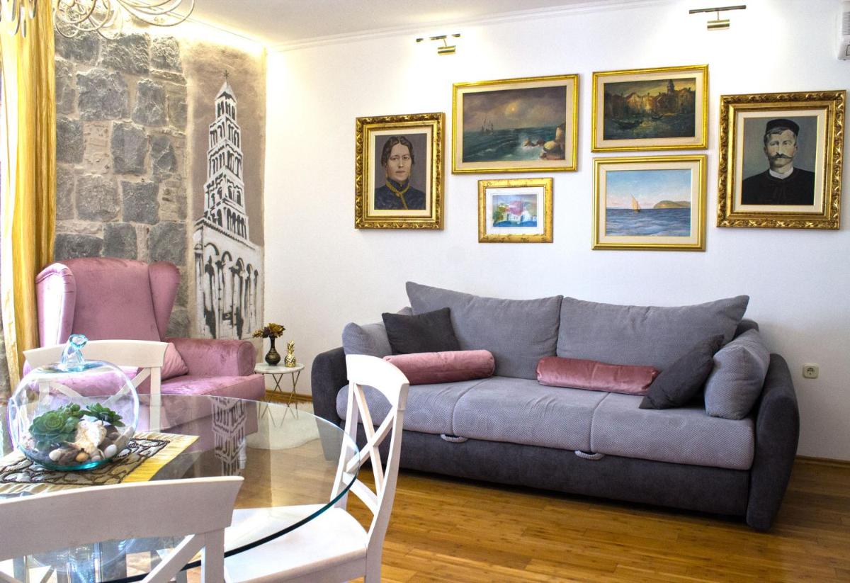 Split Theatre Apartments - Housity