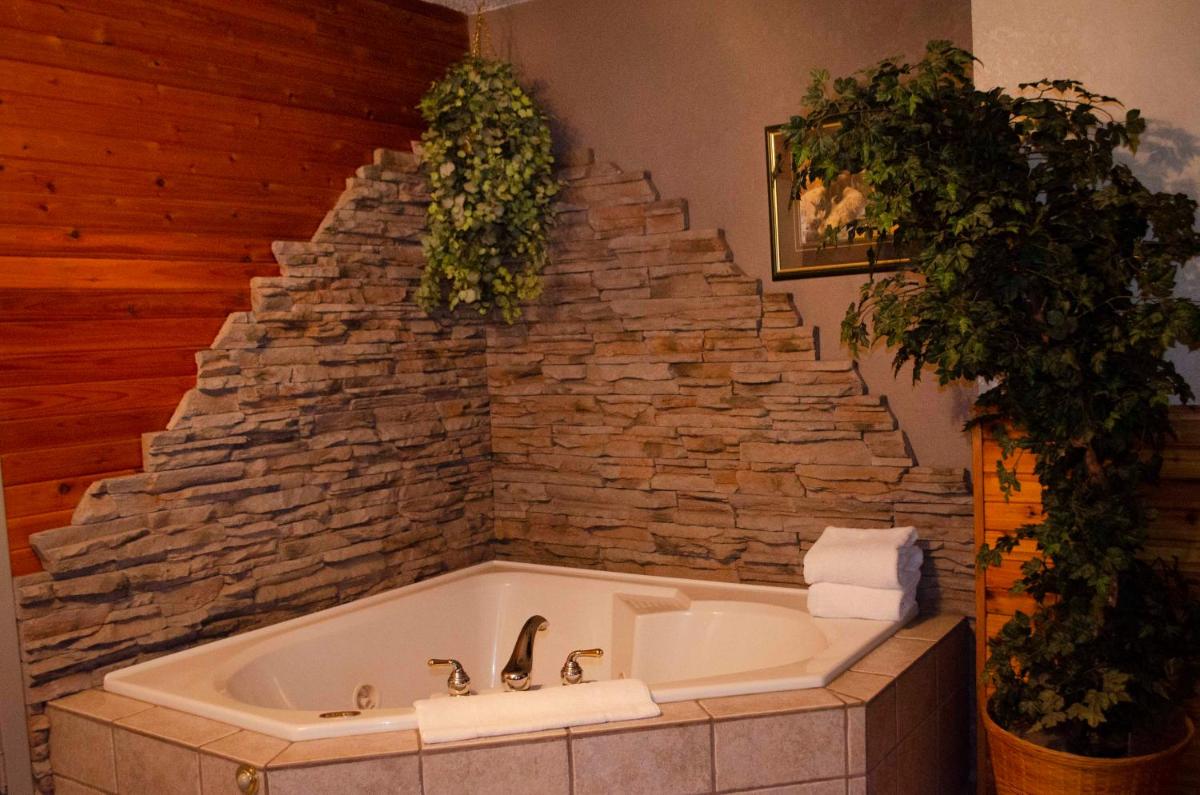 Crandell Mountain Lodge - Housity