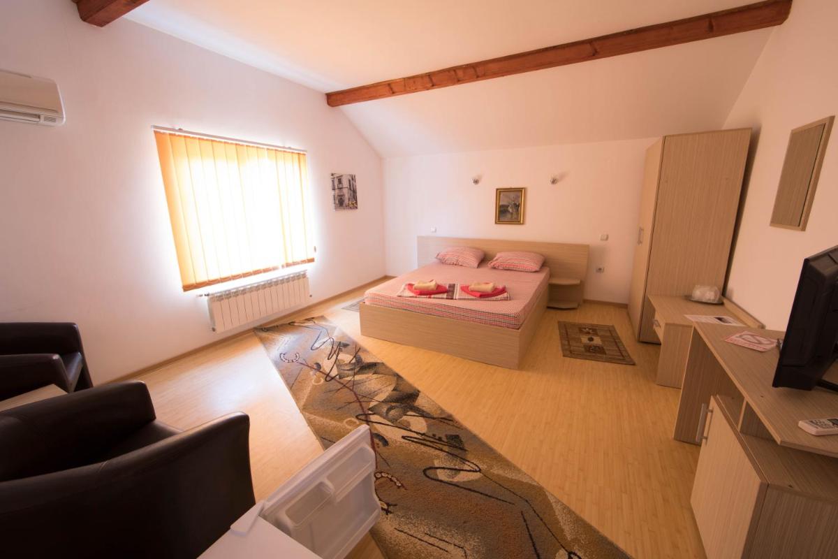 Vila Alga - Housity