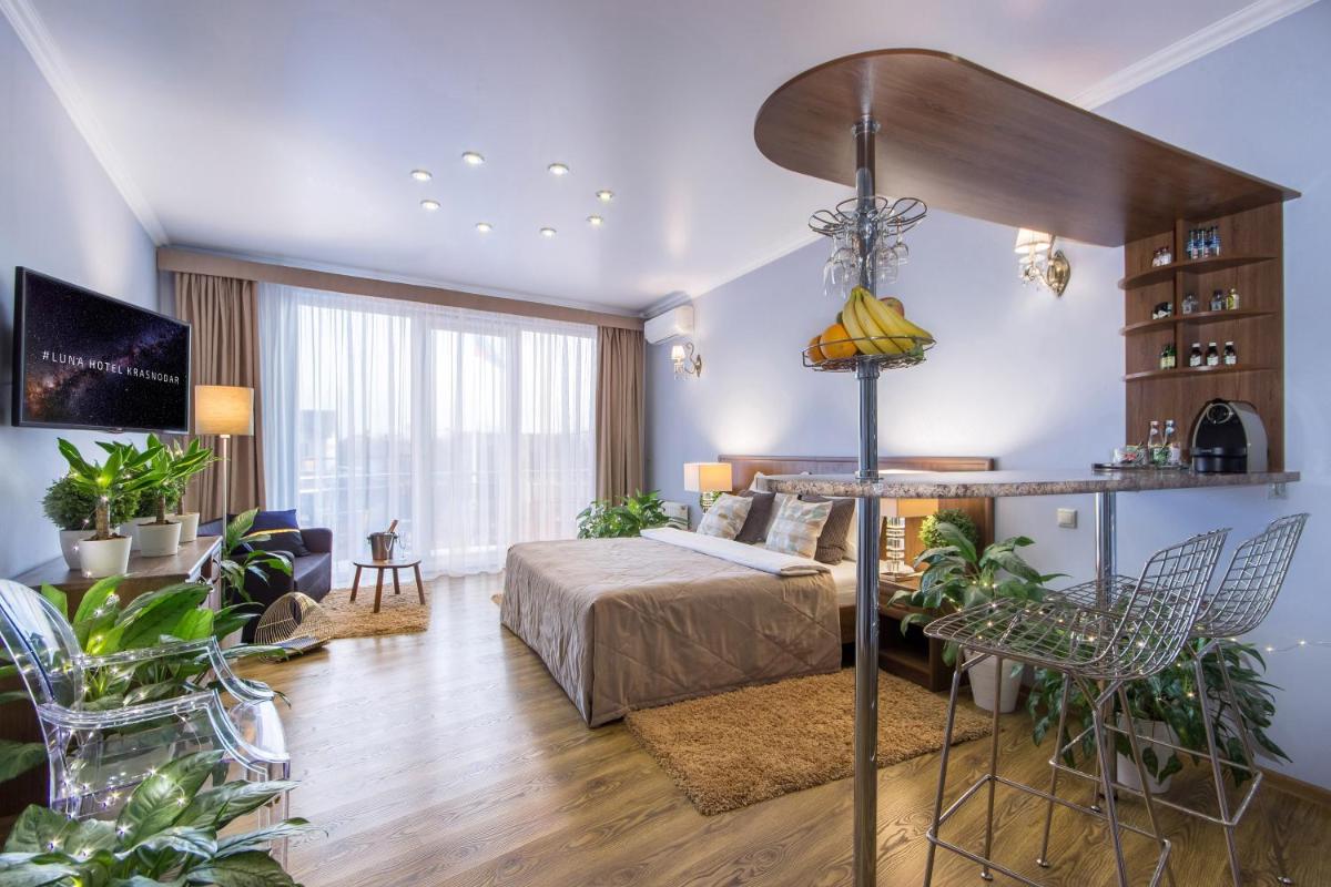 LUNA Hotel Krasnodar - Housity