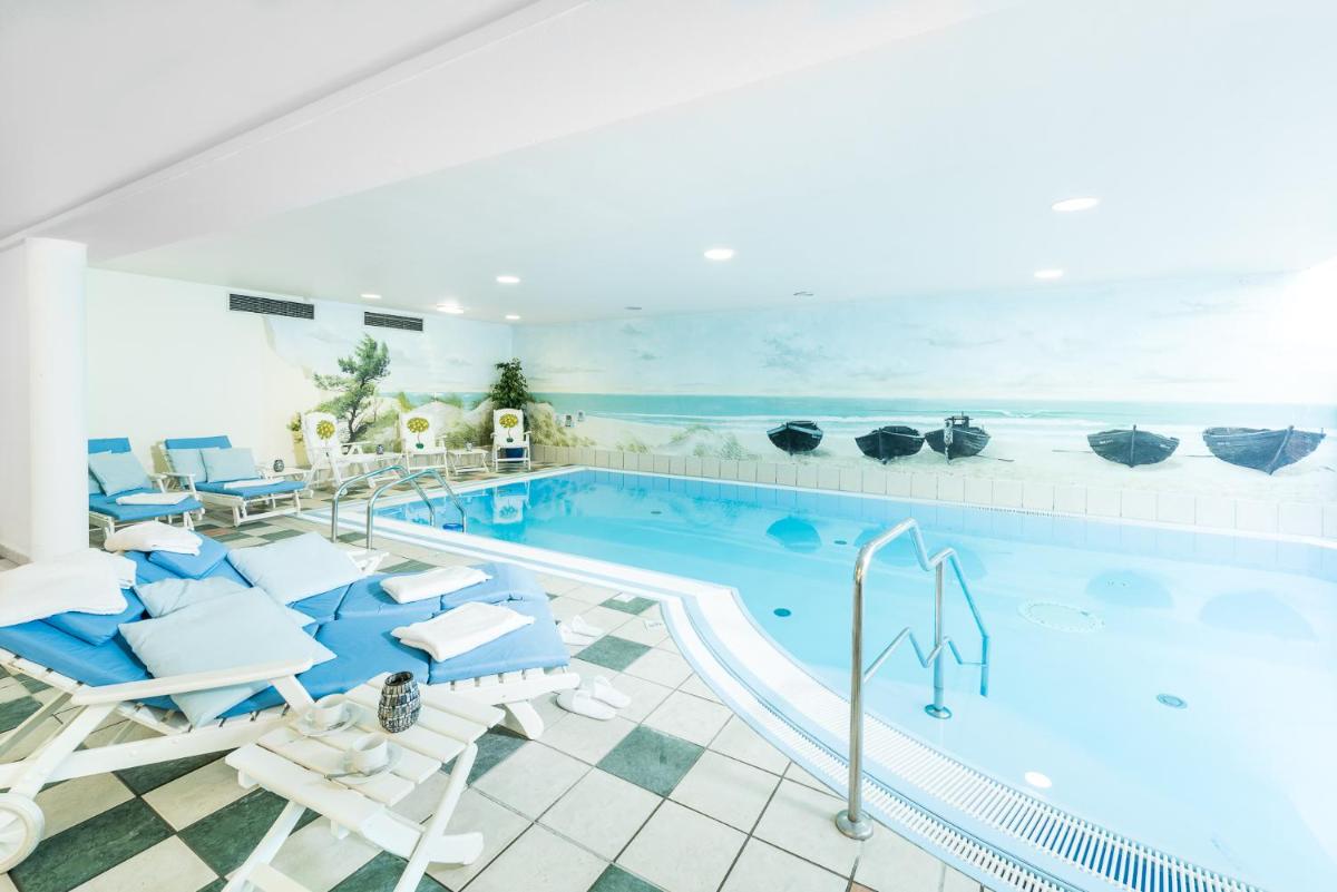 Bel Air Strandhotel Glowe - Housity
