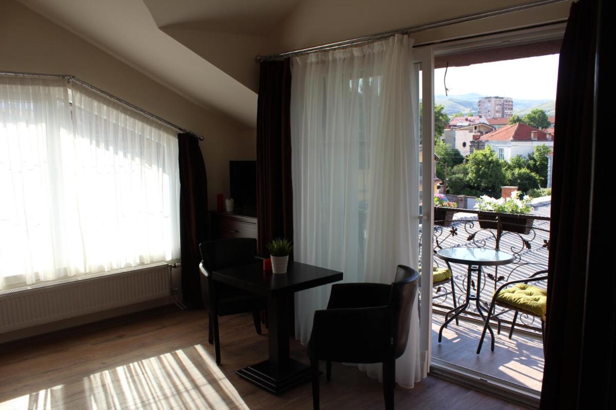 Suitetrails - Emma Apartments