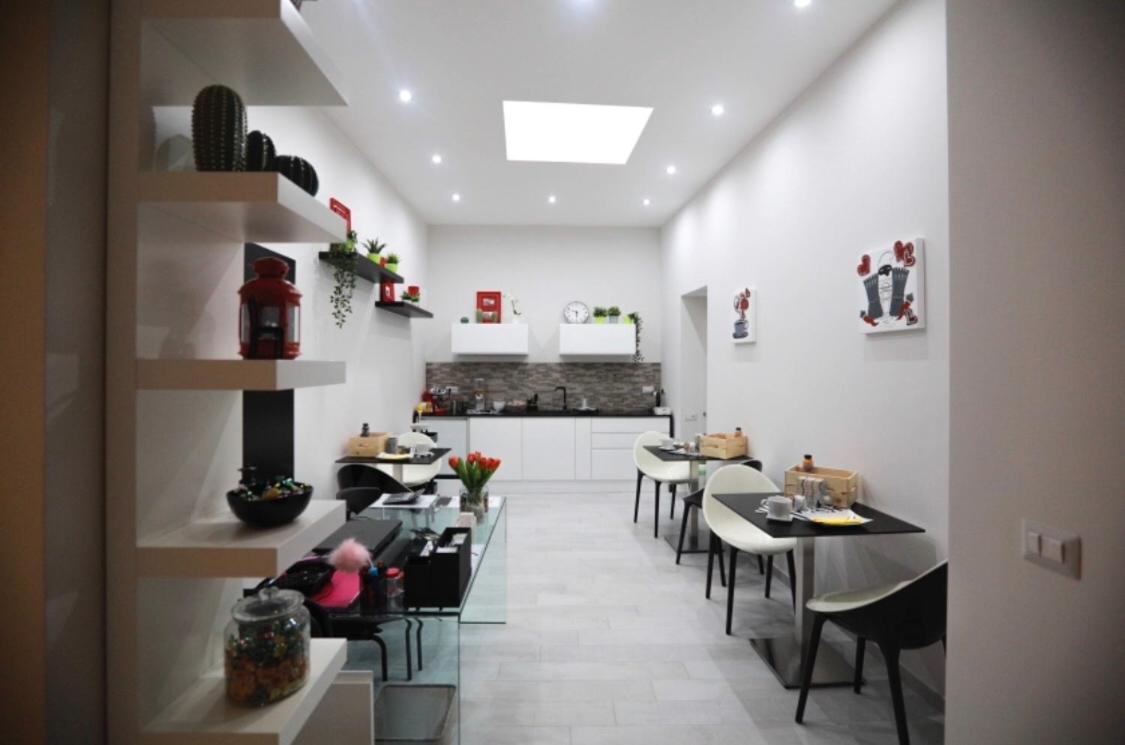 Chiaia Guest House - Housity