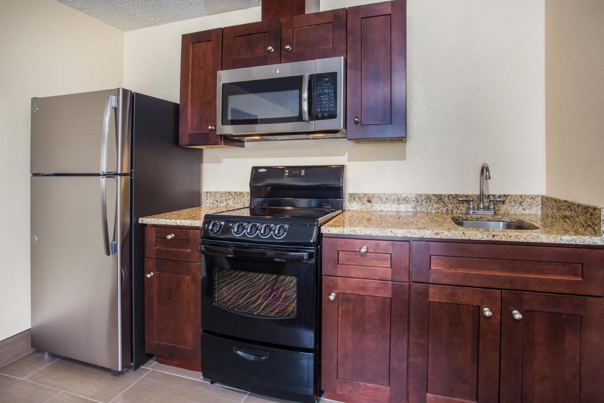 Days Inn by Wyndham Yakima - Housity