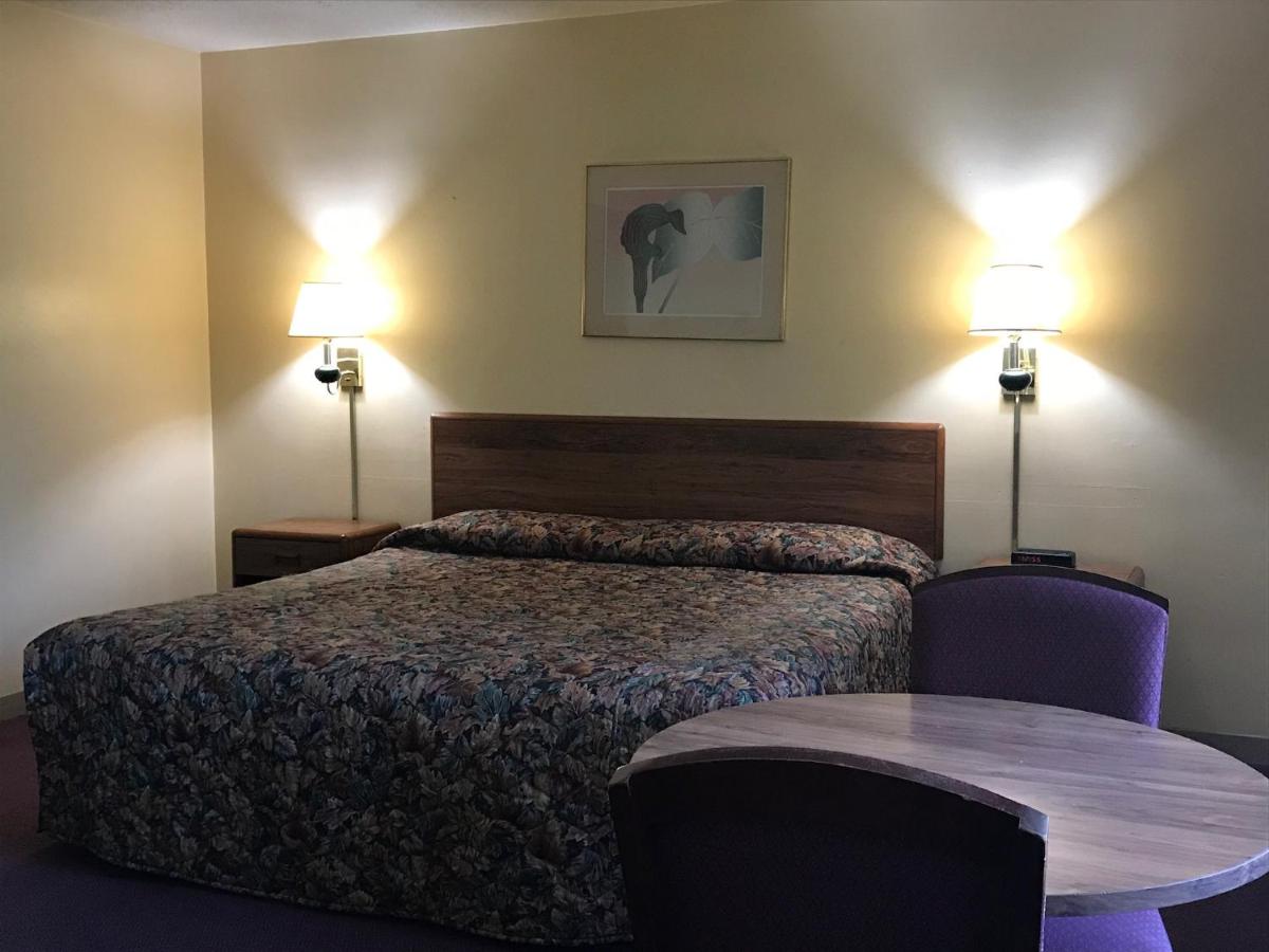 Allenwood Motel - Housity