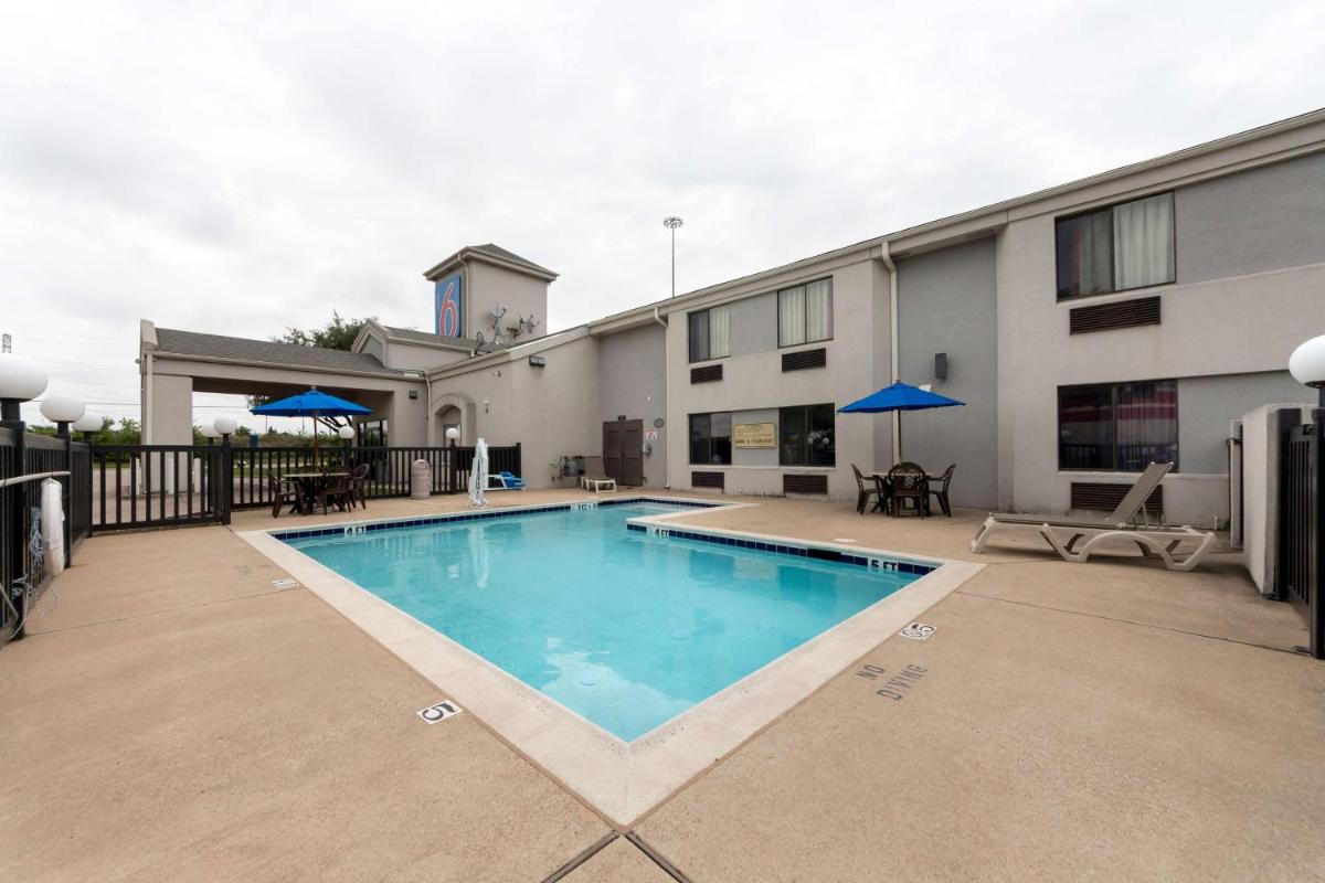 Motel 6-Dallas, TX - Northeast - Housity
