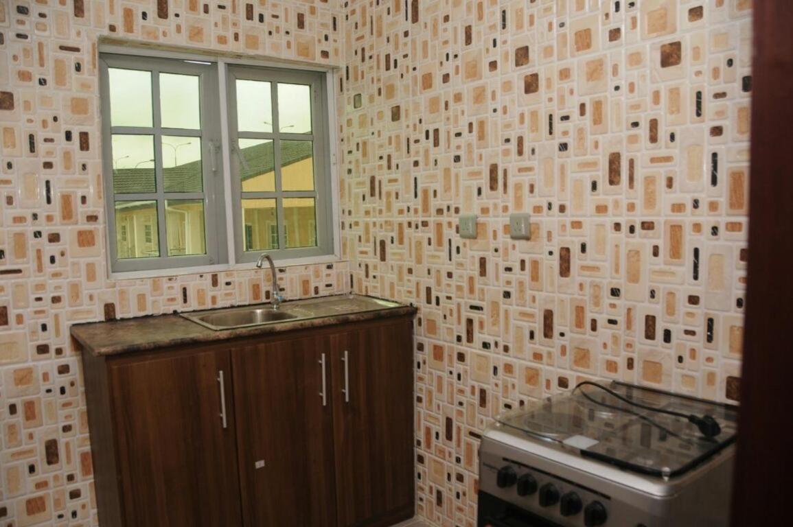 81 Division Officers Mess Apartment - Housity
