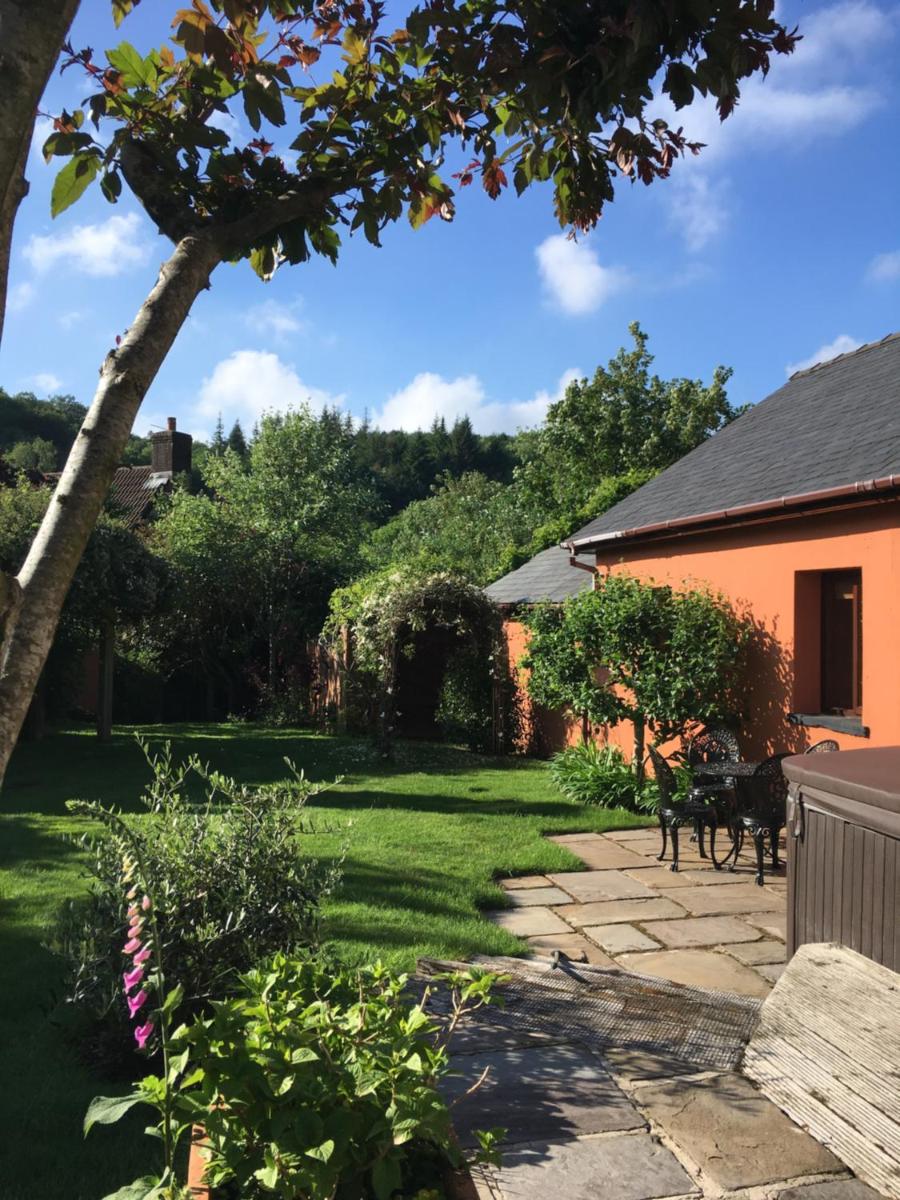 Ty Carreg Fach Staycation Cottage Cardiff - Hizvo