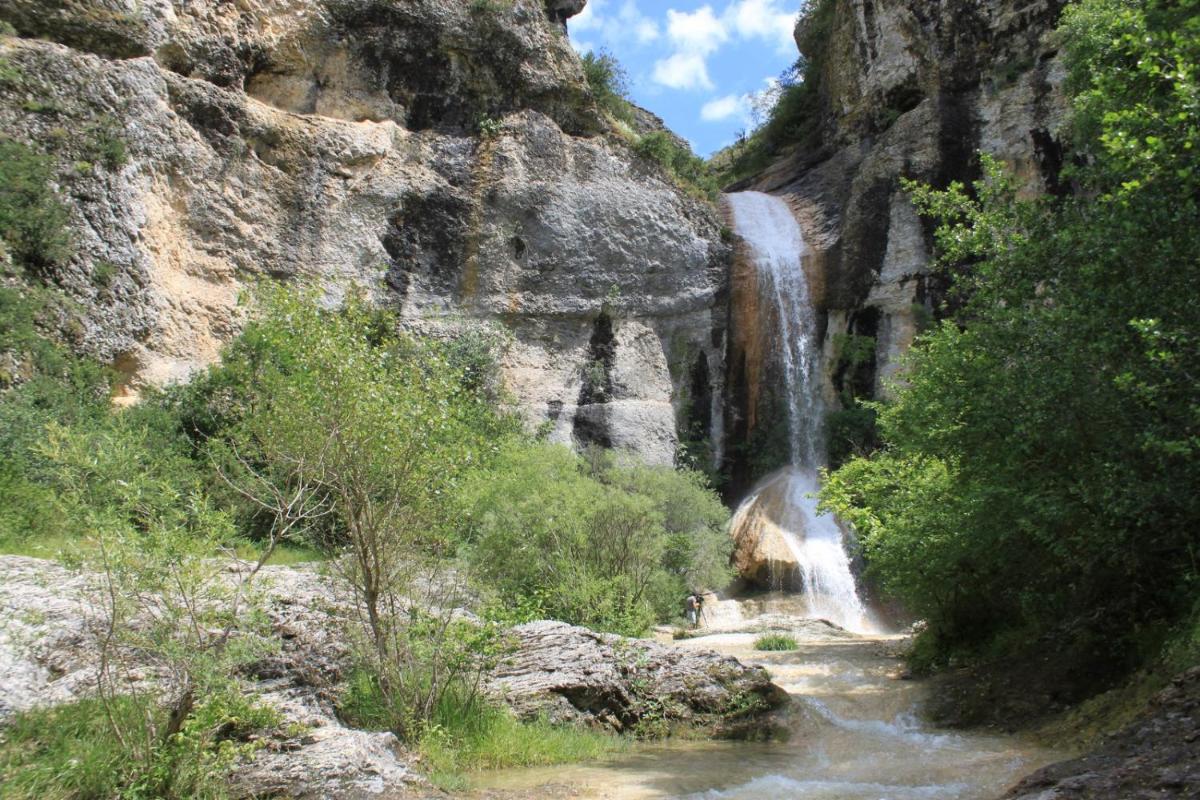 Mas Des Falaises - Housity
