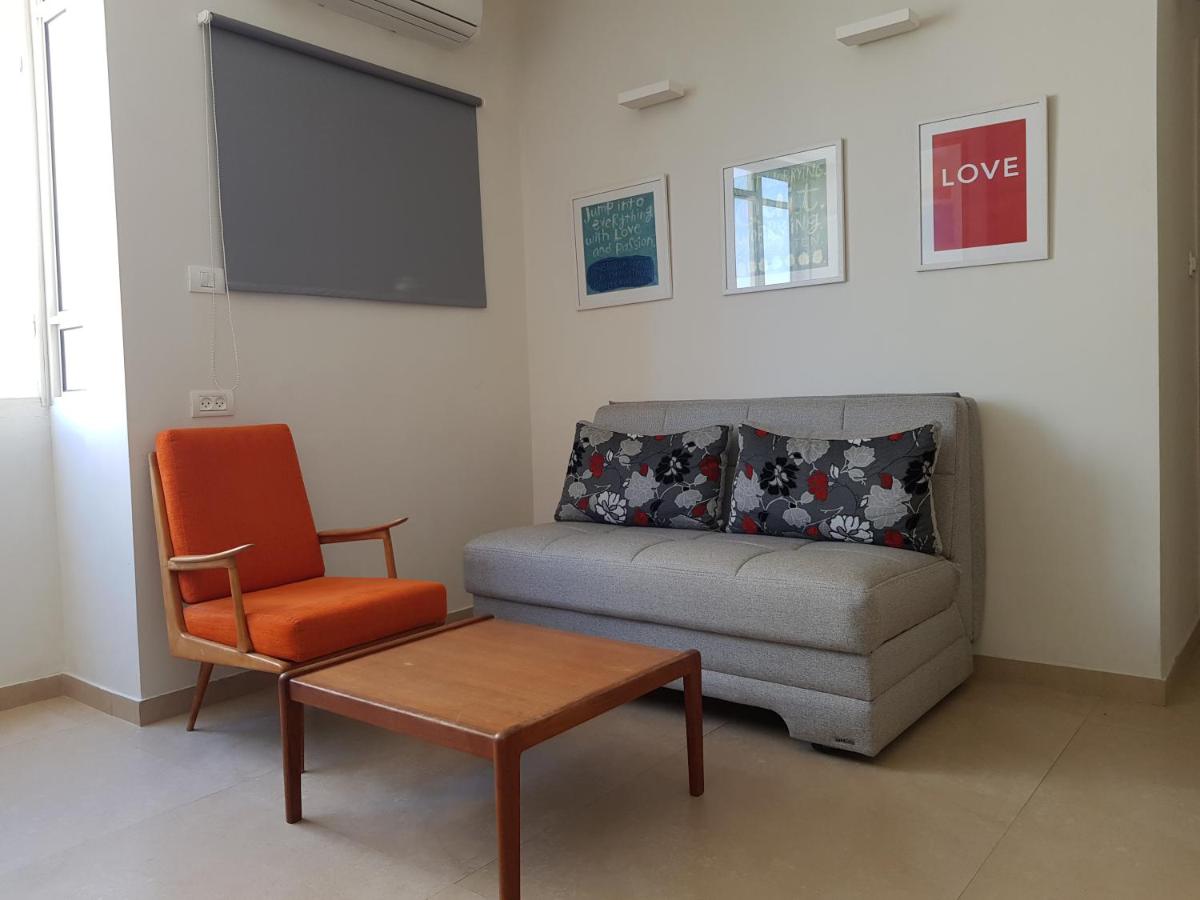 HaYarkon Street Apartment - Housity