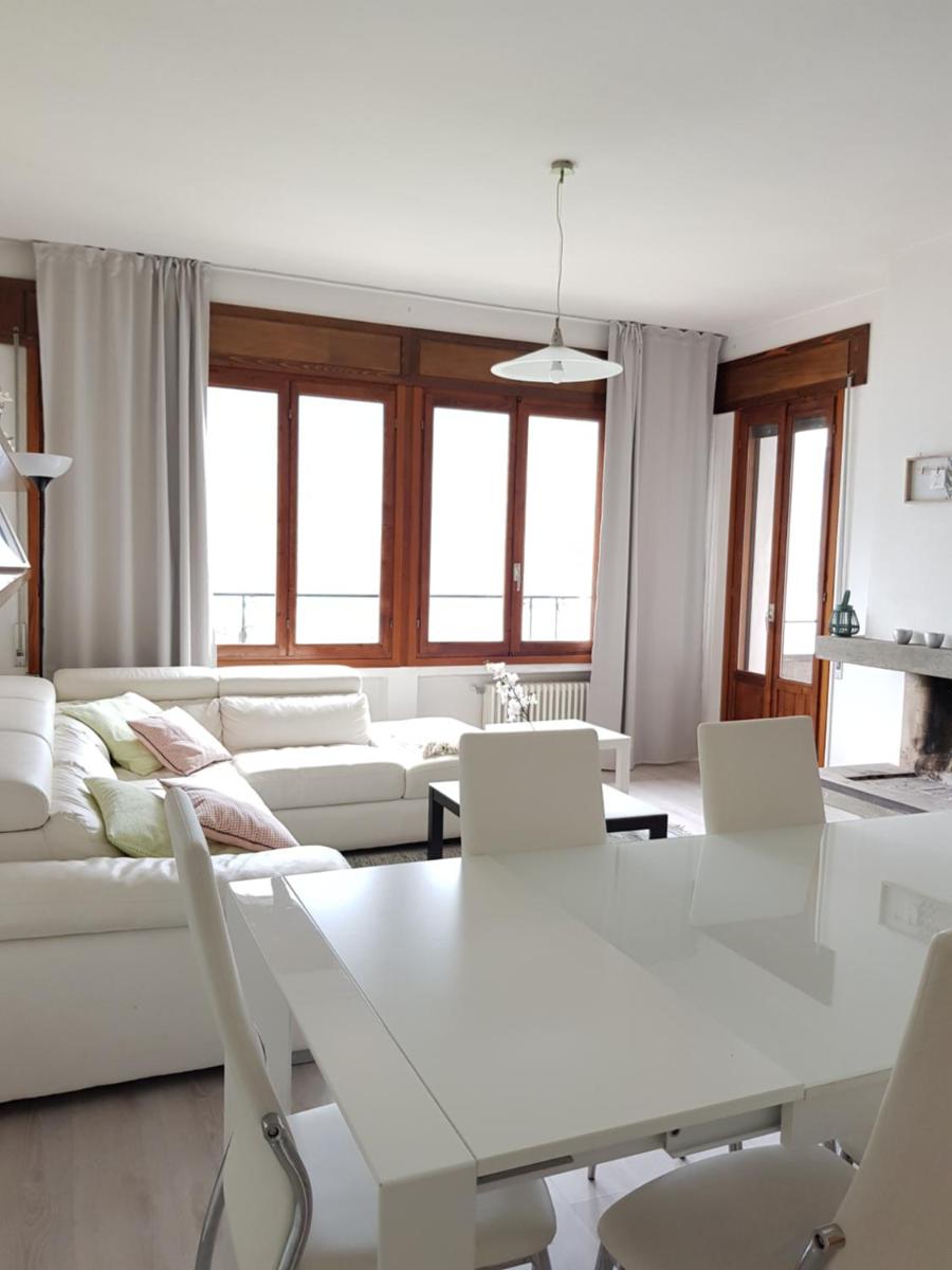 Fabulous view on the Lake - Housity
