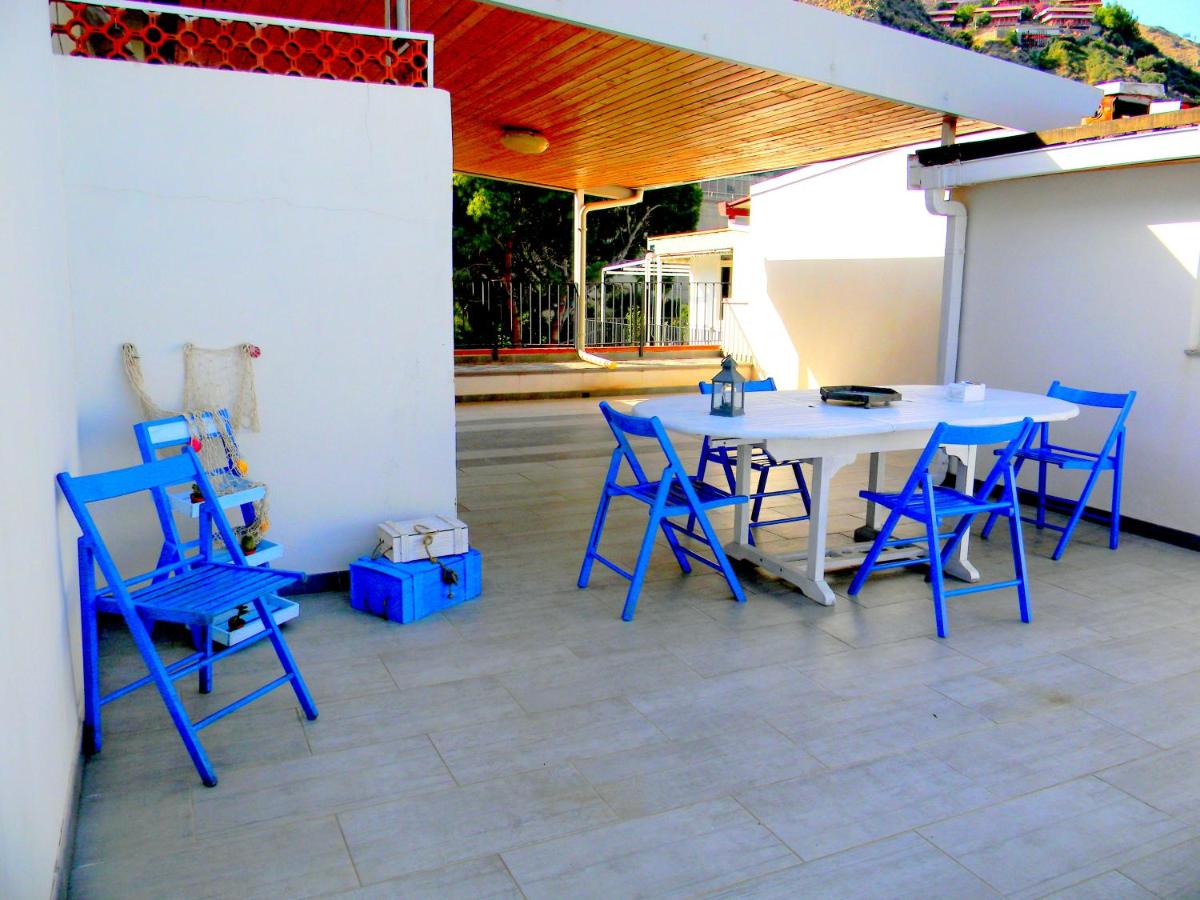 Holiday House Letojanni - Housity