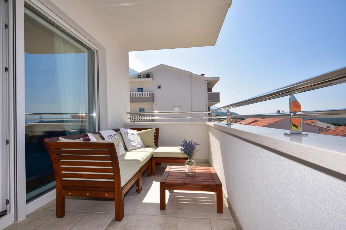 Apartment Ricca Seaview - Housity