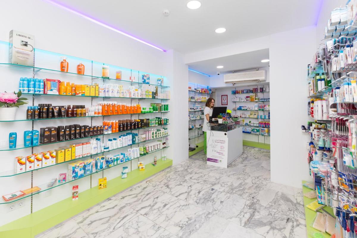 Supermercado u otro tipo de tienda en el hotel o alrededores